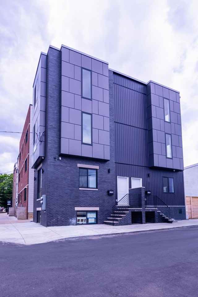 137 E Cumberland St - Photo 2 of 24