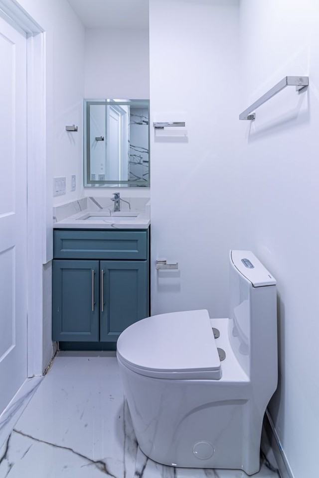137 E Cumberland St - Photo 7 of 24