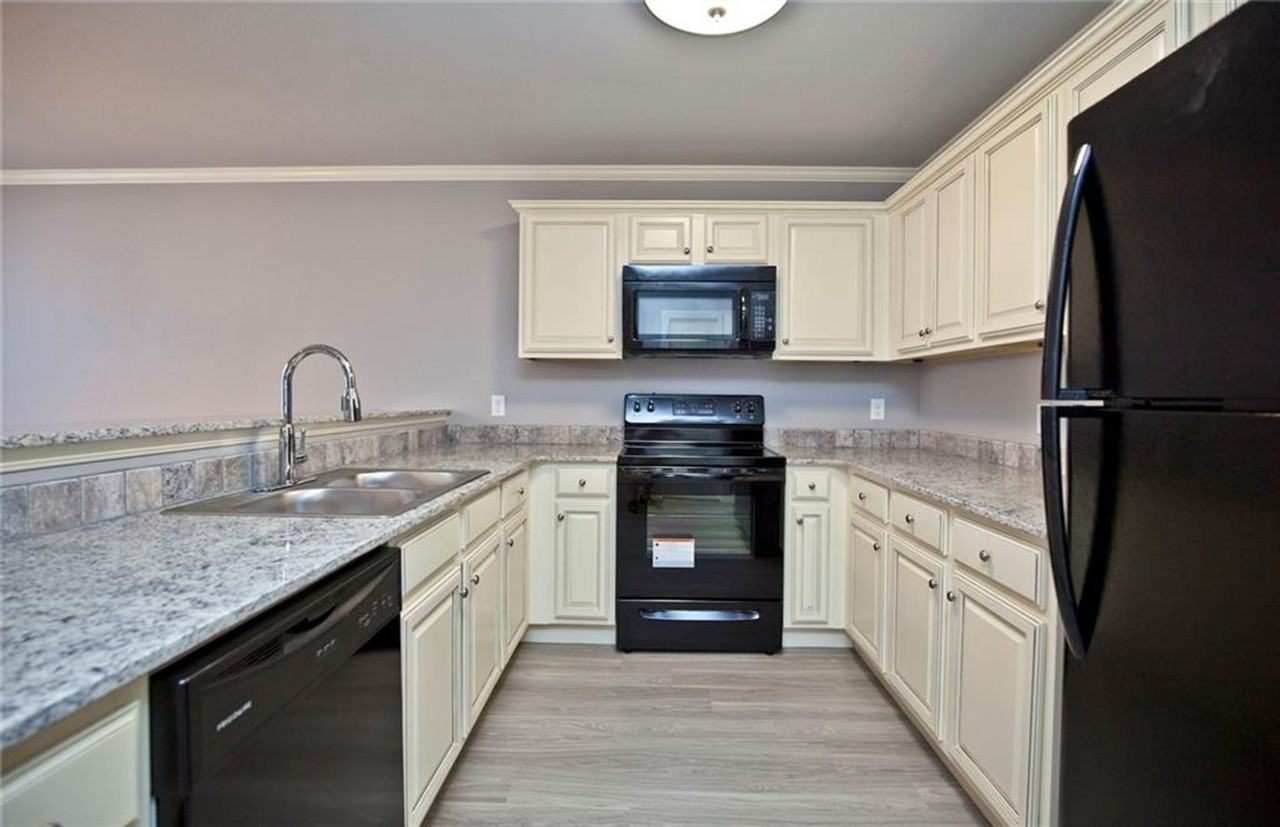 1253 N Rupple Rd - Photo 6 of 21