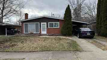featured image of 7457 Harrison St
