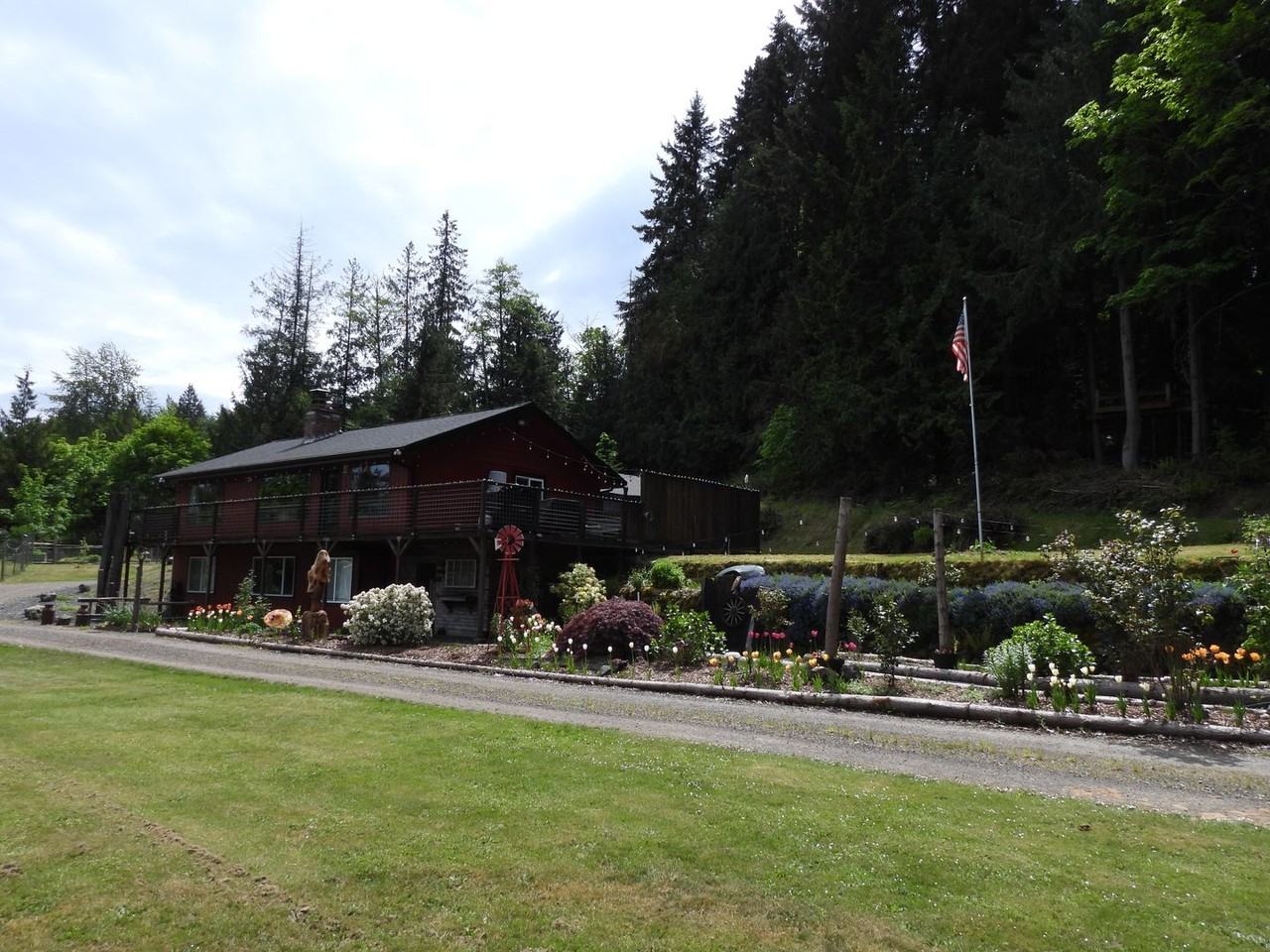 243096 Highway 101 - Photo 2 of 20