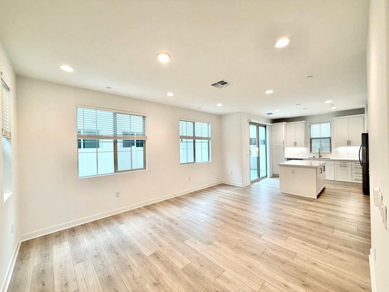 26893 Rubicon Rd - Photo 5 of 33
