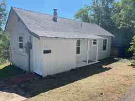 2119 Pine St - Photo 1 of 1
