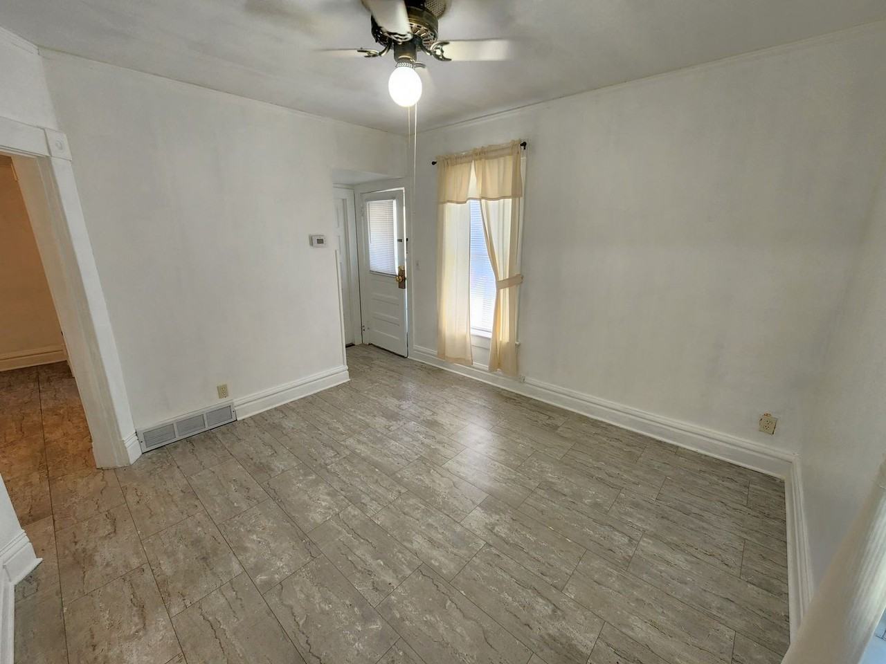 908 Sw Buchanan St - Photo 4 of 15
