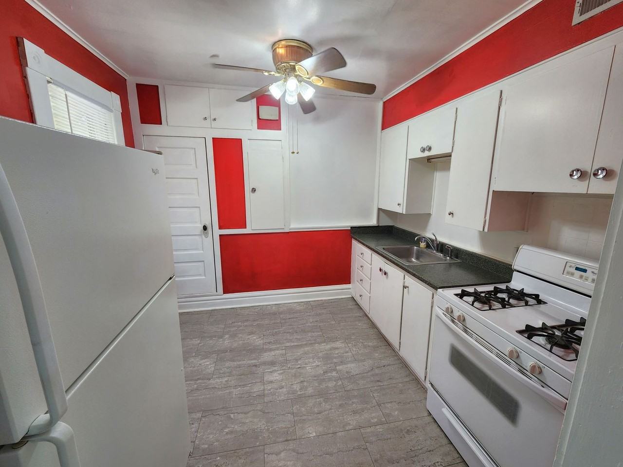 908 Sw Buchanan St - Photo 6 of 15