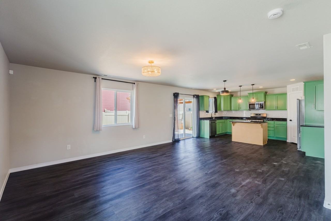 10977 Traders Pkwy - Photo 7 of 39