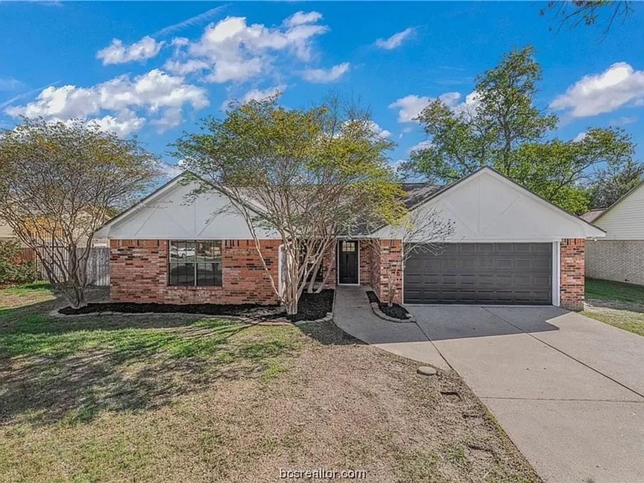 1218 Haley Pl