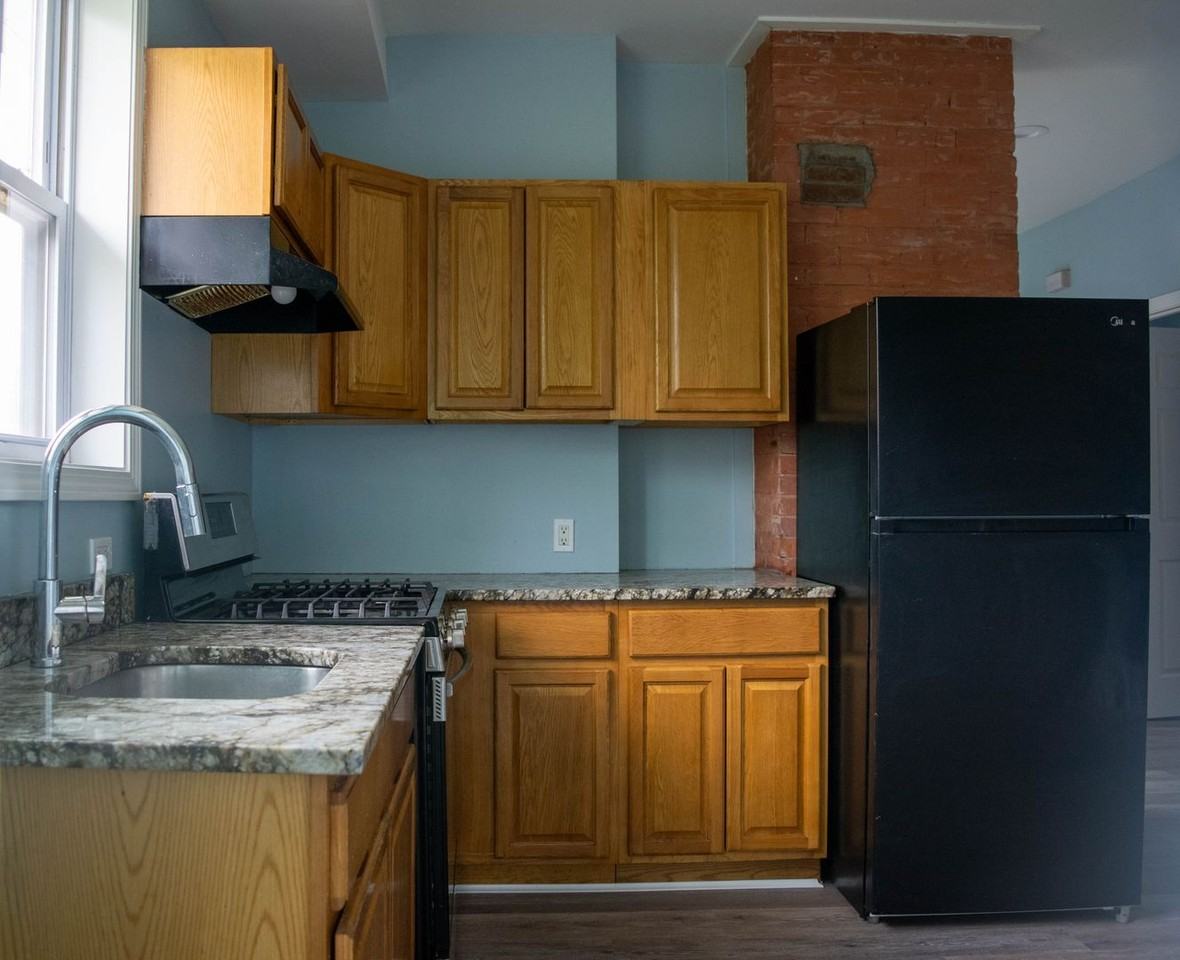 62 Shelton Ave - Photo 2 of 11