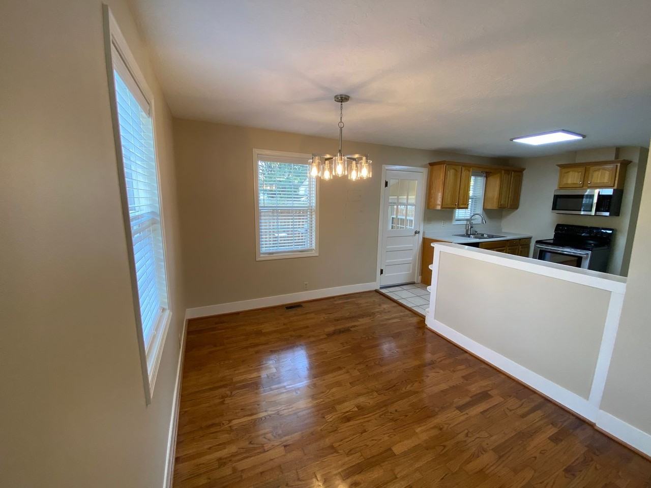 306 George St - Photo 6 of 13