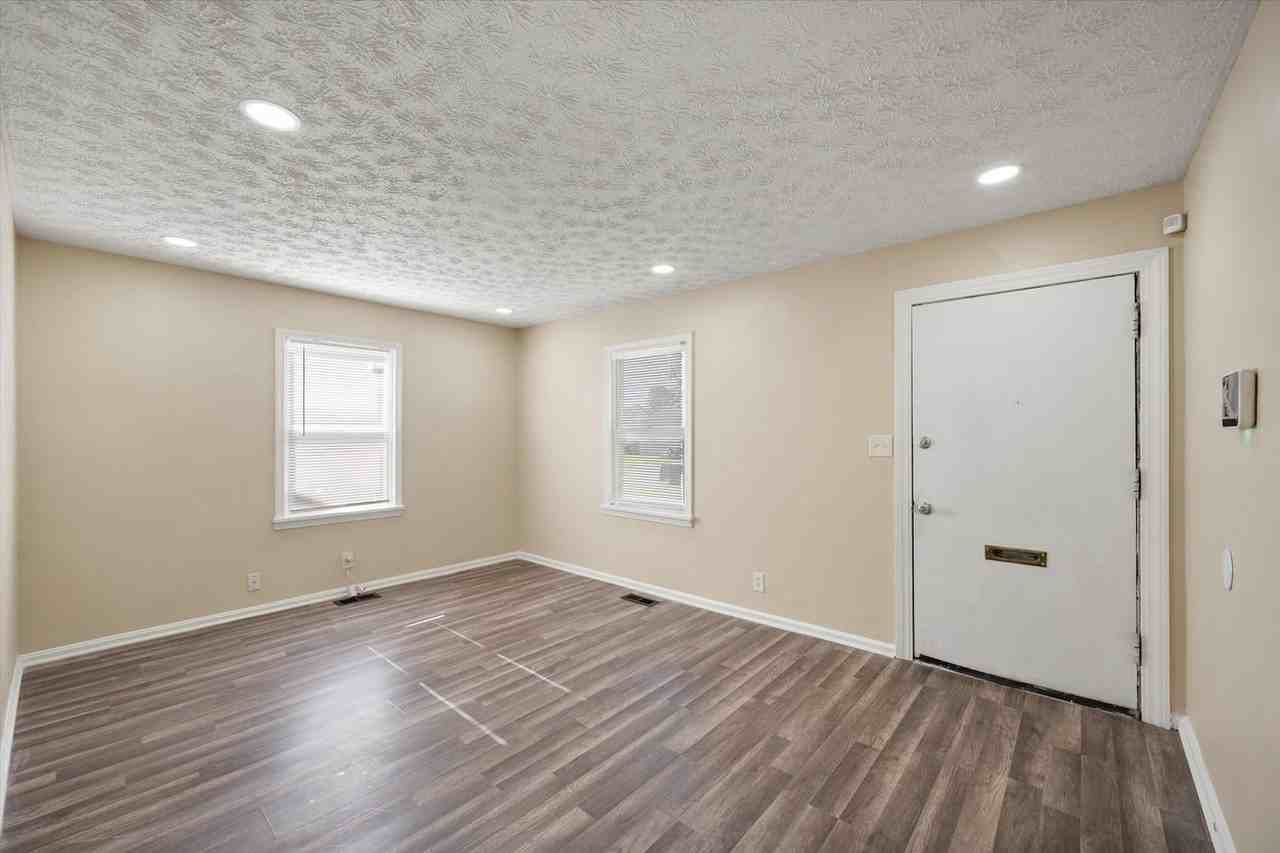 2629 Olive St - Photo 3 of 11
