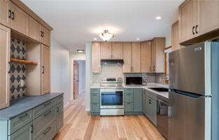 featured image of 25 Madison Ave