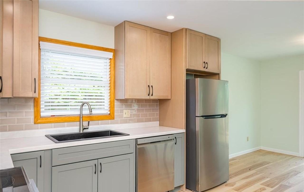 25 Madison Ave - Photo 2 of 27