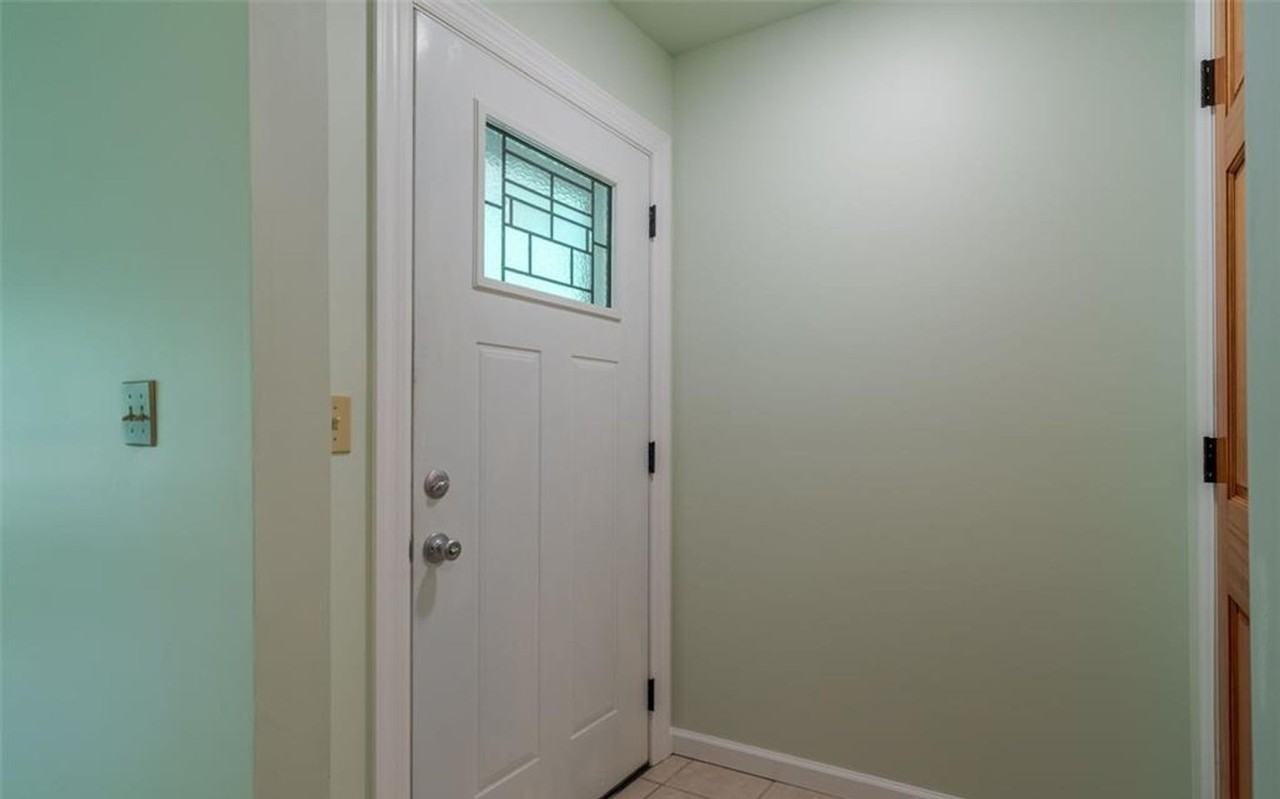 25 Madison Ave - Photo 4 of 27