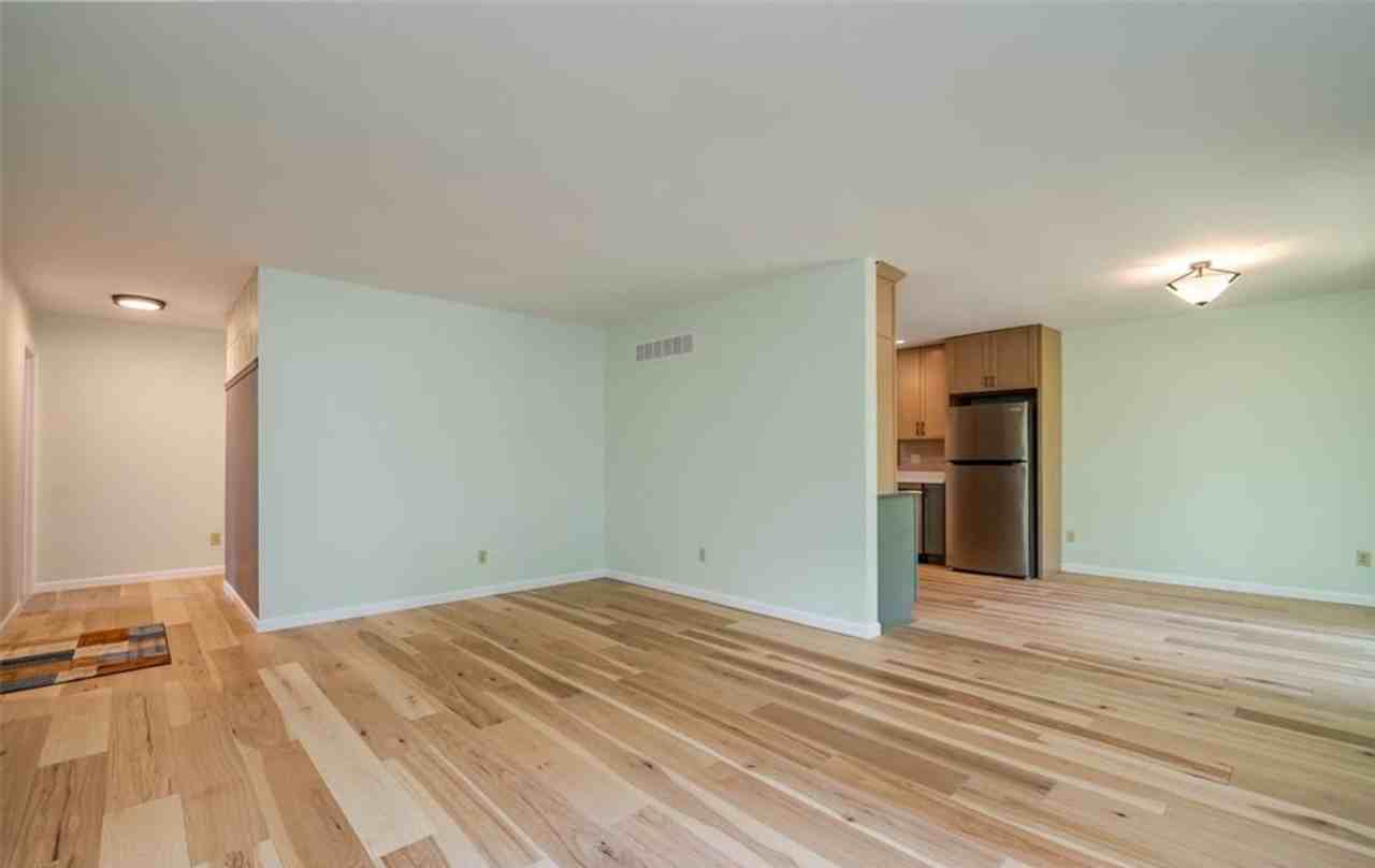 25 Madison Ave - Photo 5 of 27