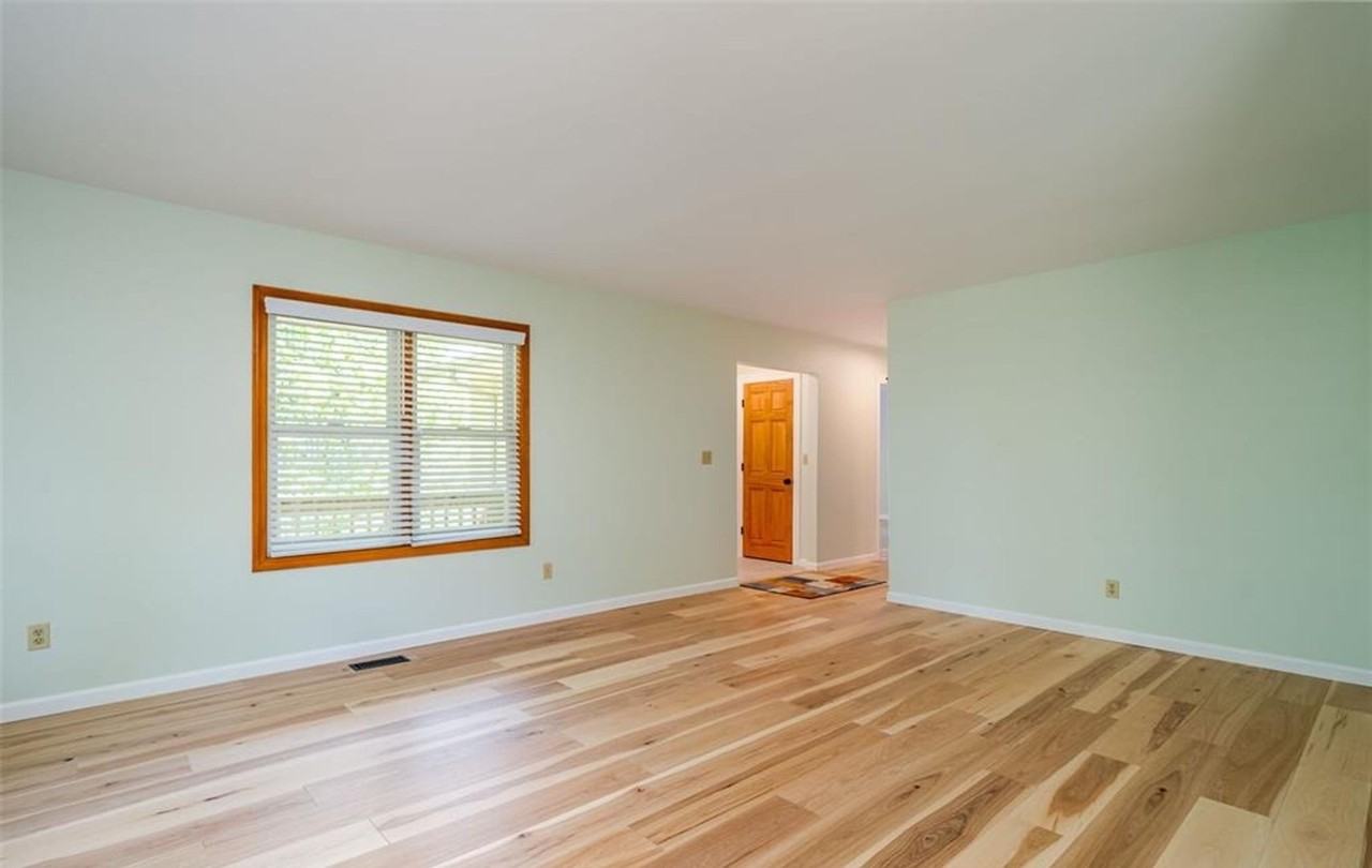 25 Madison Ave - Photo 6 of 27