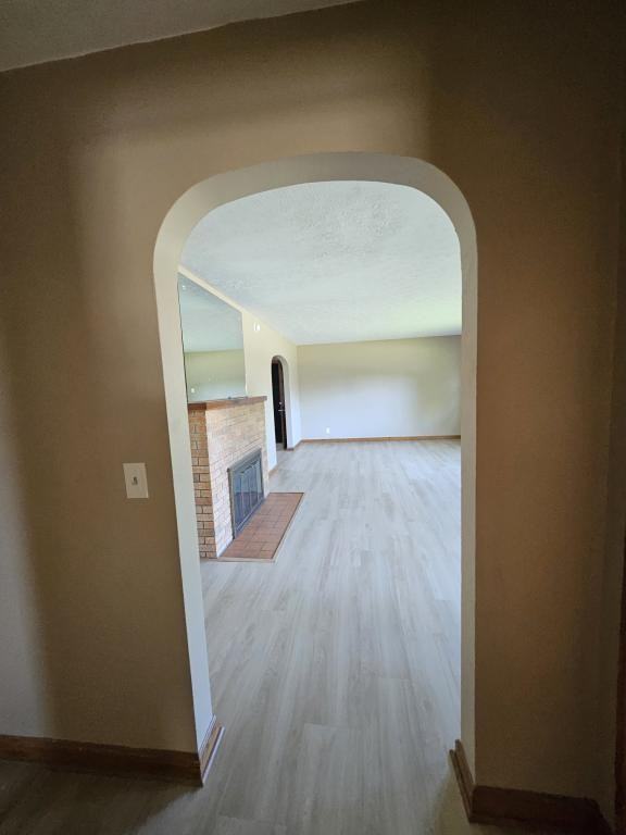 212 Maevi Dr - Photo 7 of 23