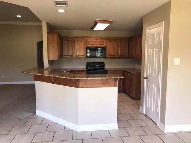 217 Cass Cir - Photo 2 of 14