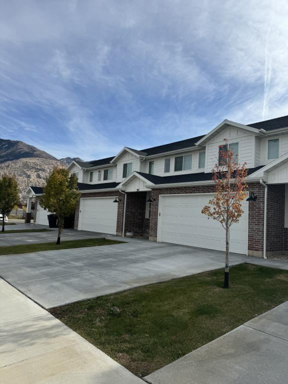 249 E 1500 N - Photo 2 of 19