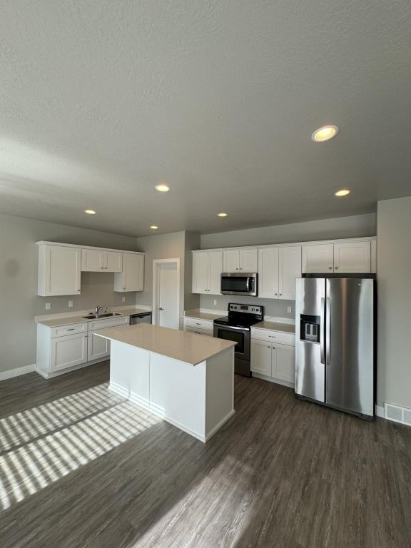 249 E 1500 N - Photo 4 of 19