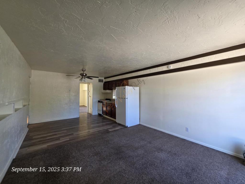 2177 Kingman Ave - Photo 2 of 8