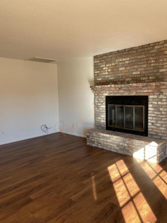 1495 Franklin Dr - Photo 3 of 7