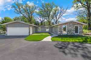 featured image of 9217 S 88th Ave