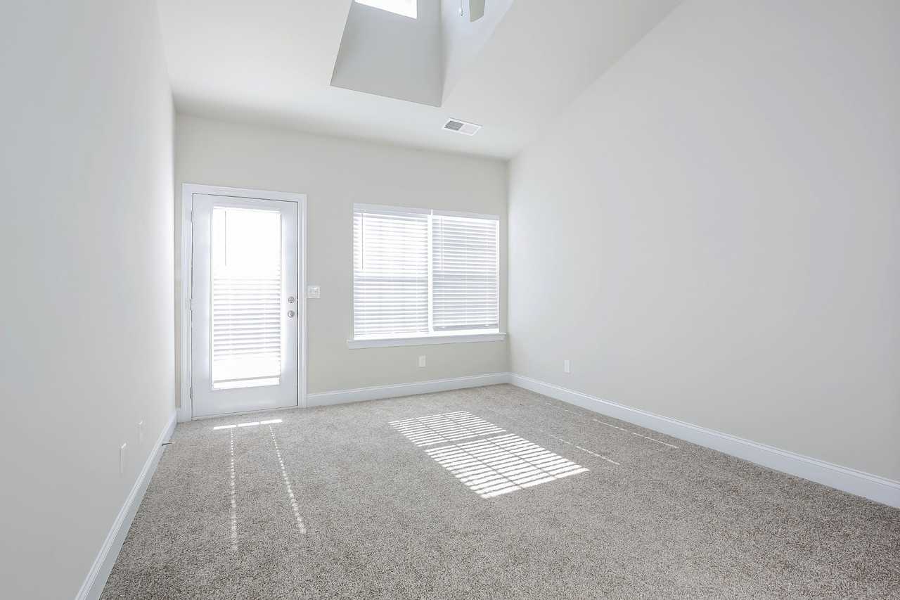183 Riley Cir - Photo 7 of 44