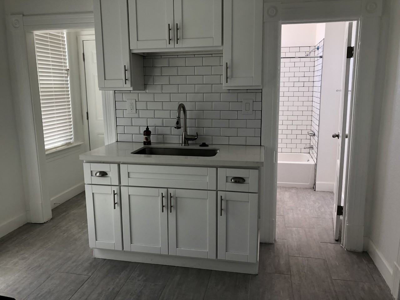 717 Monterey St - Photo 7 of 24