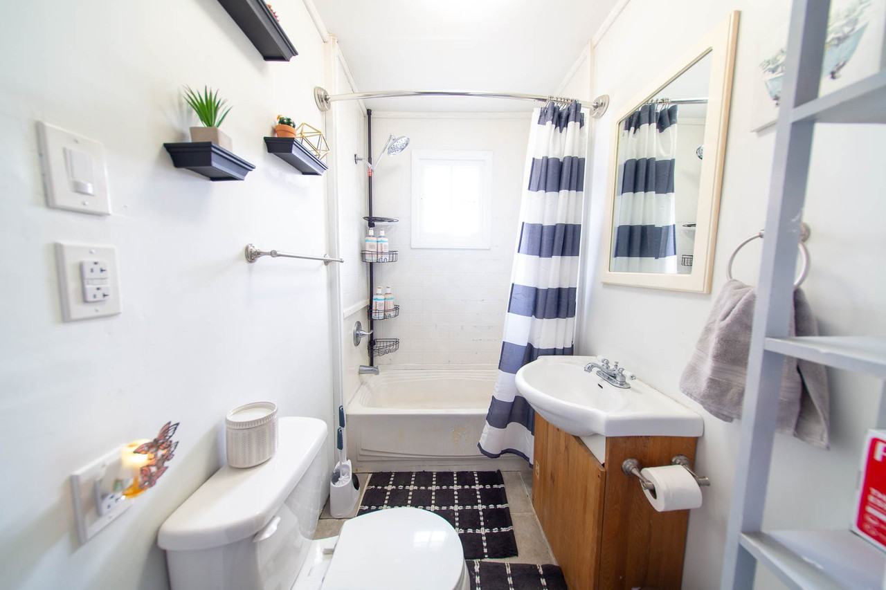 2712 Broad St - Photo 6 of 11