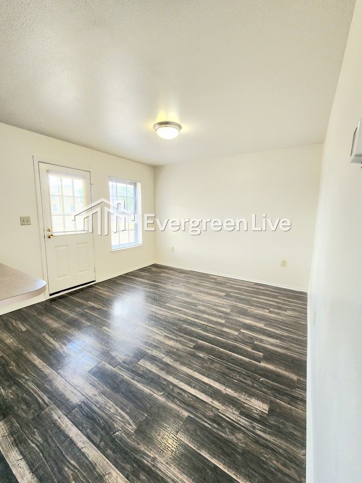 324 Fireball Dr - Photo 7 of 24