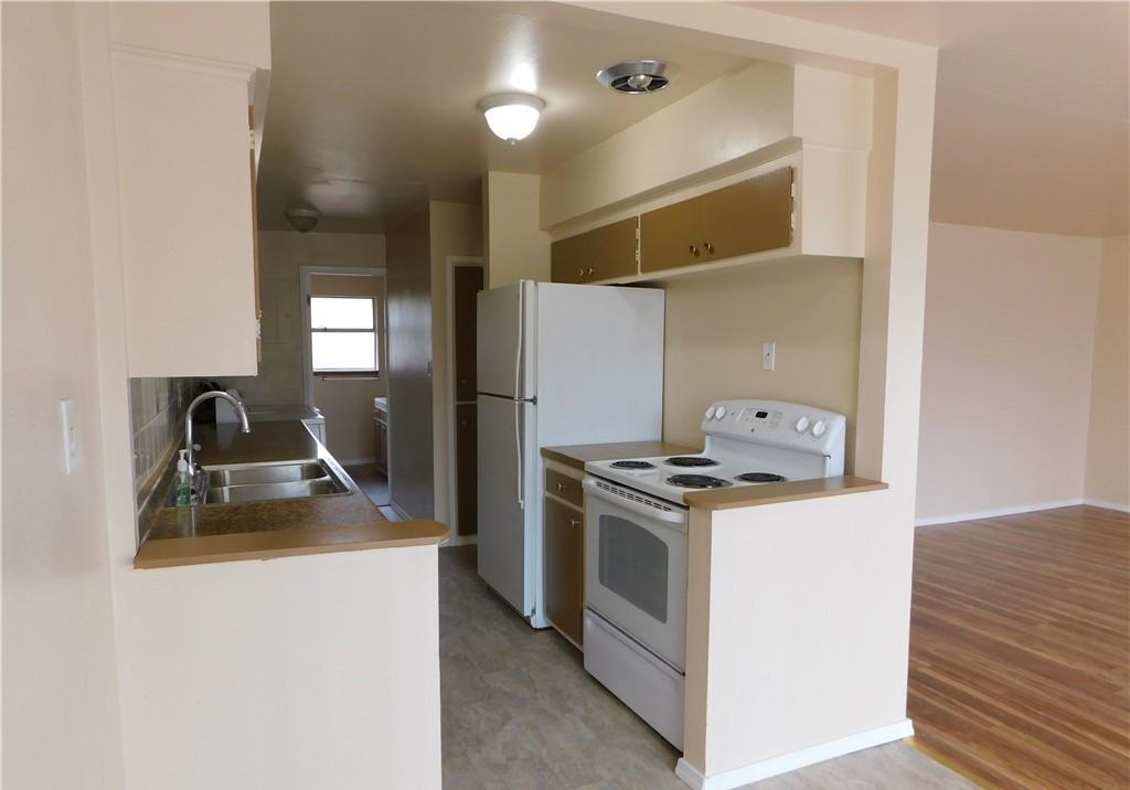 12427 56th Pl S #1 - Photo 4 of 37