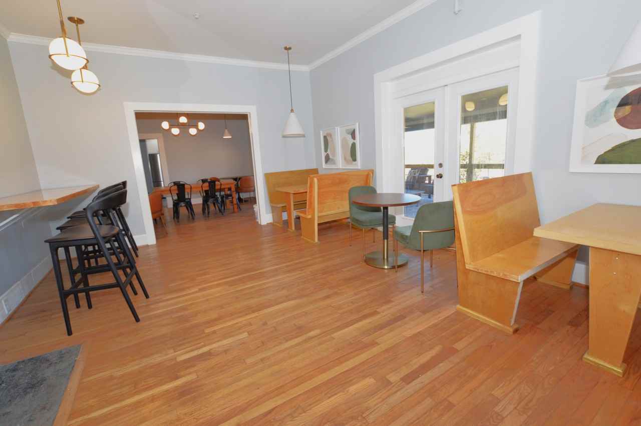1071 Middle St #6 - Photo 5 of 21
