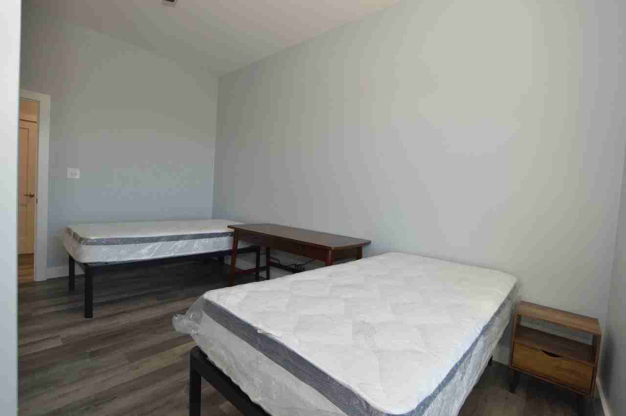 1071 Middle St #6 - Photo 7 of 21
