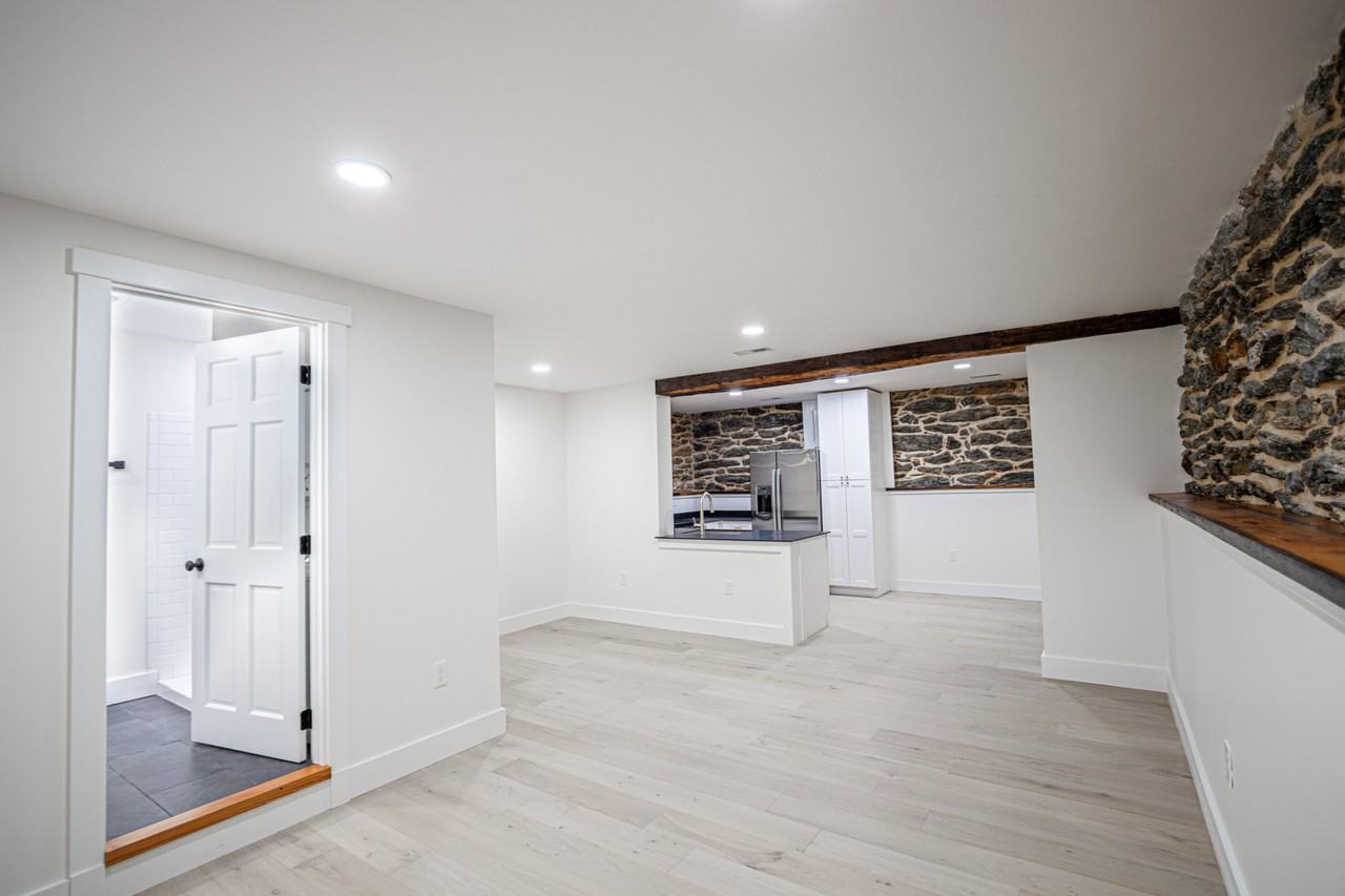 9 S Main St #2 - Photo 3 of 23