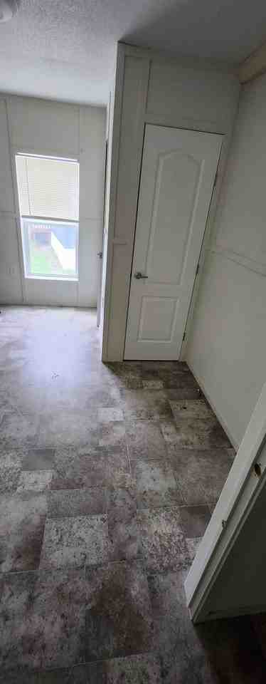 819 S Comstock Rd, #22 - Photo 4 of 15