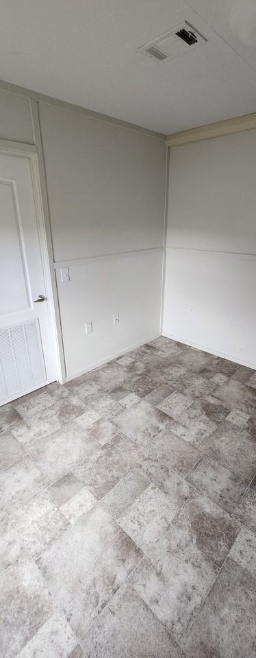 819 S Comstock Rd, #22 - Photo 7 of 15