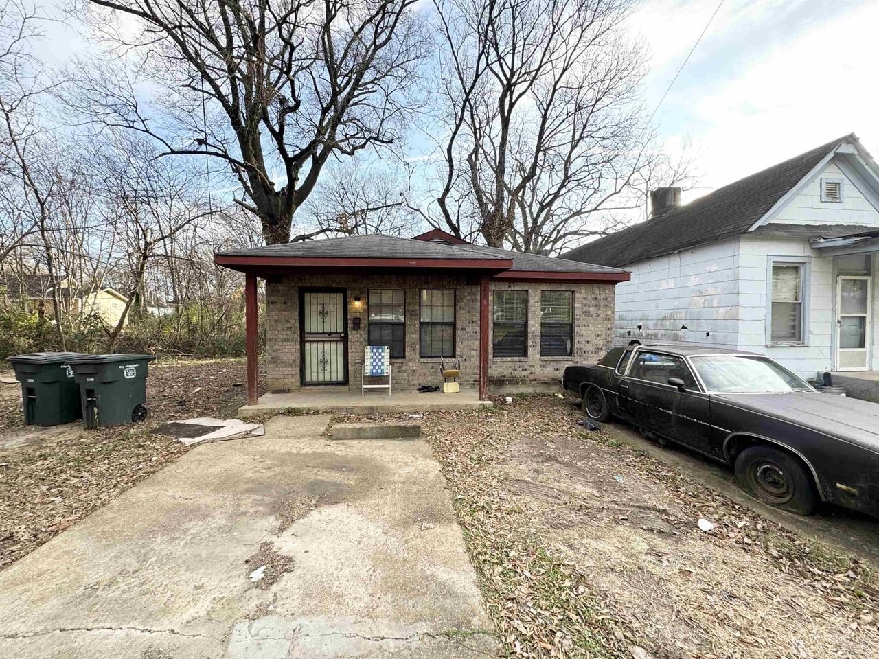 1238 Marksman St - Photo 2 of 11