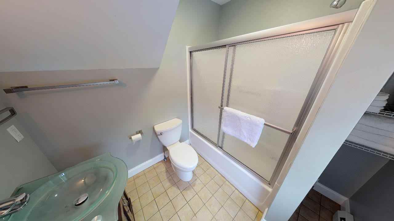 345 State St #A - Photo 3 of 15