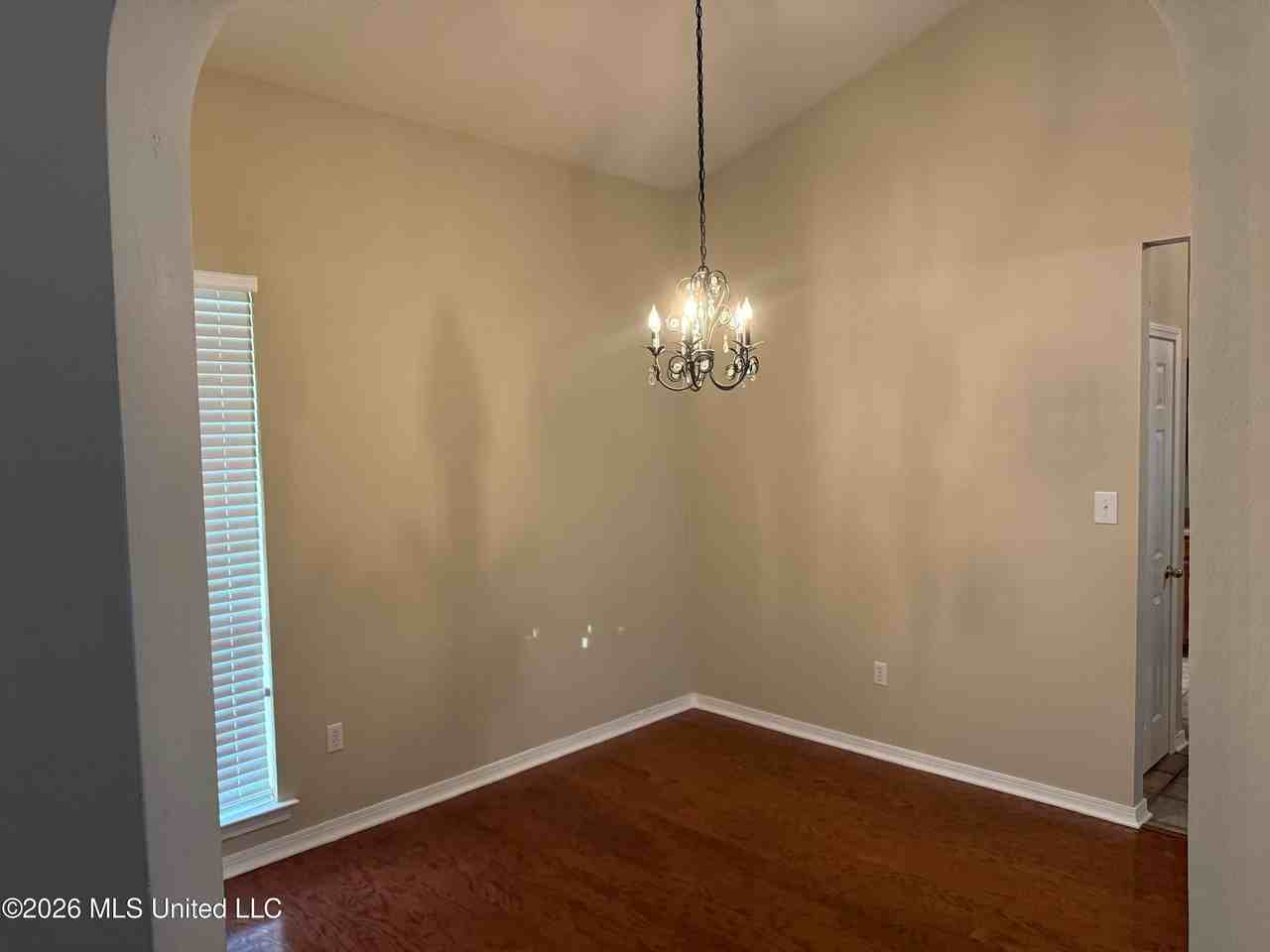 11267 River Bend Dr - Photo 5 of 19