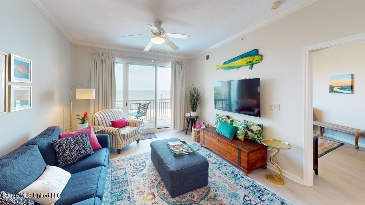 2228 Beach Dr - Photo 3 of 18