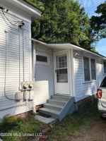 featured image of 156 W Enterprise St