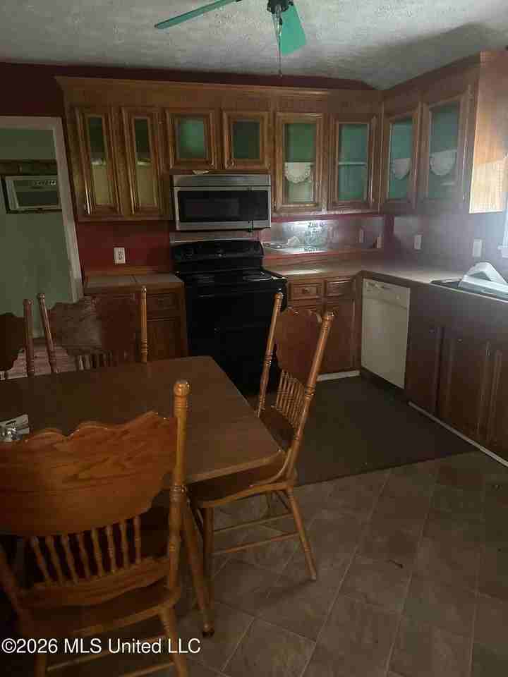 517 Old Holmesville Rd - Photo 3 of 6
