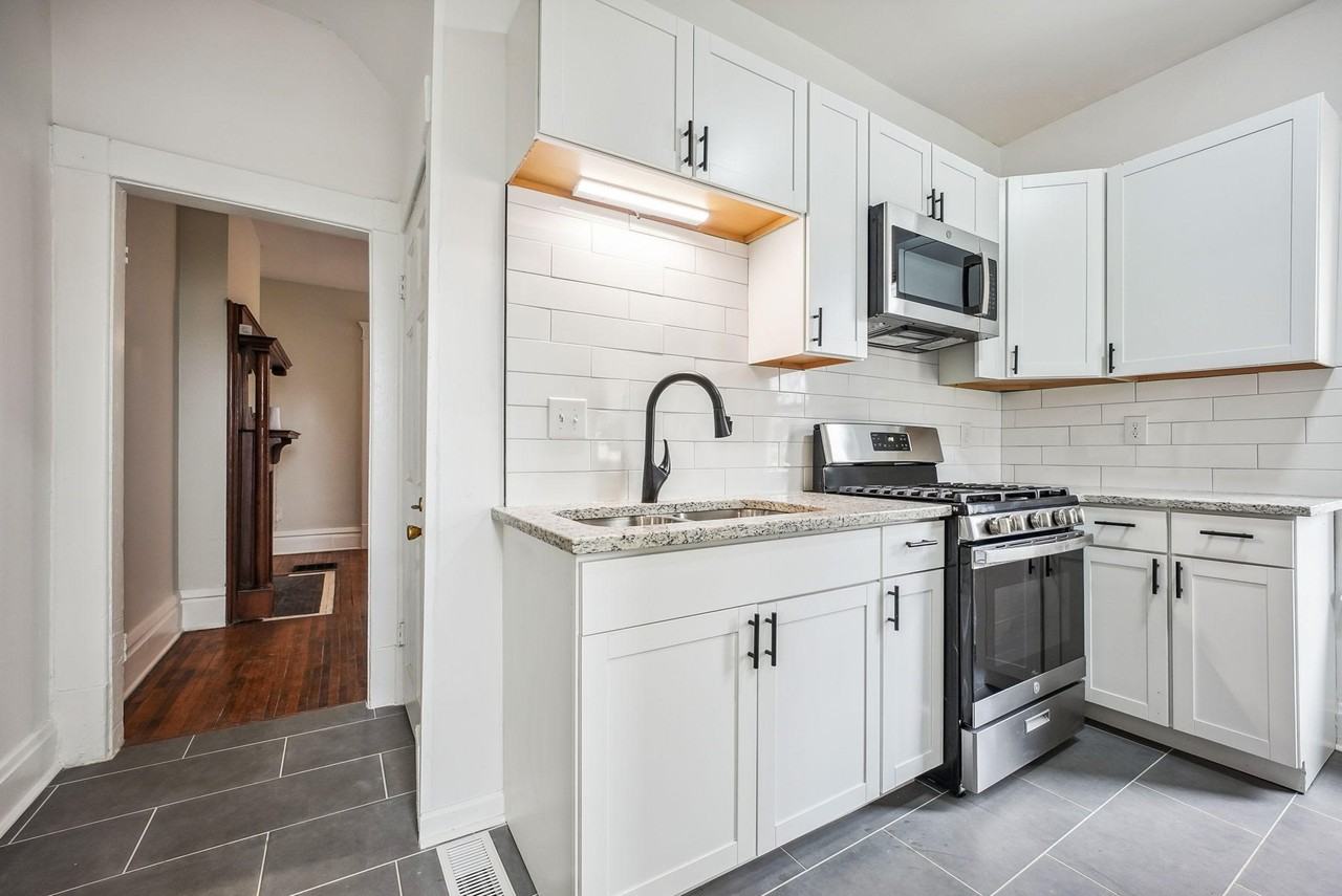 189 W Park Ave #189 - Photo 5 of 14