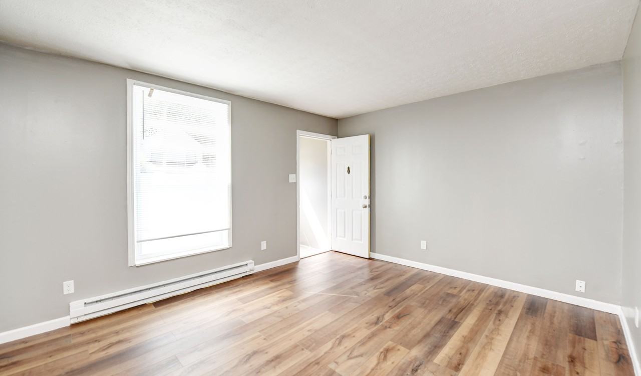 366 Wrexham Ave #366 - Photo 4 of 19