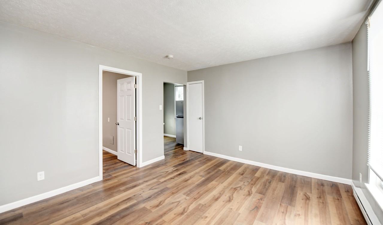 366 Wrexham Ave #366 - Photo 5 of 19