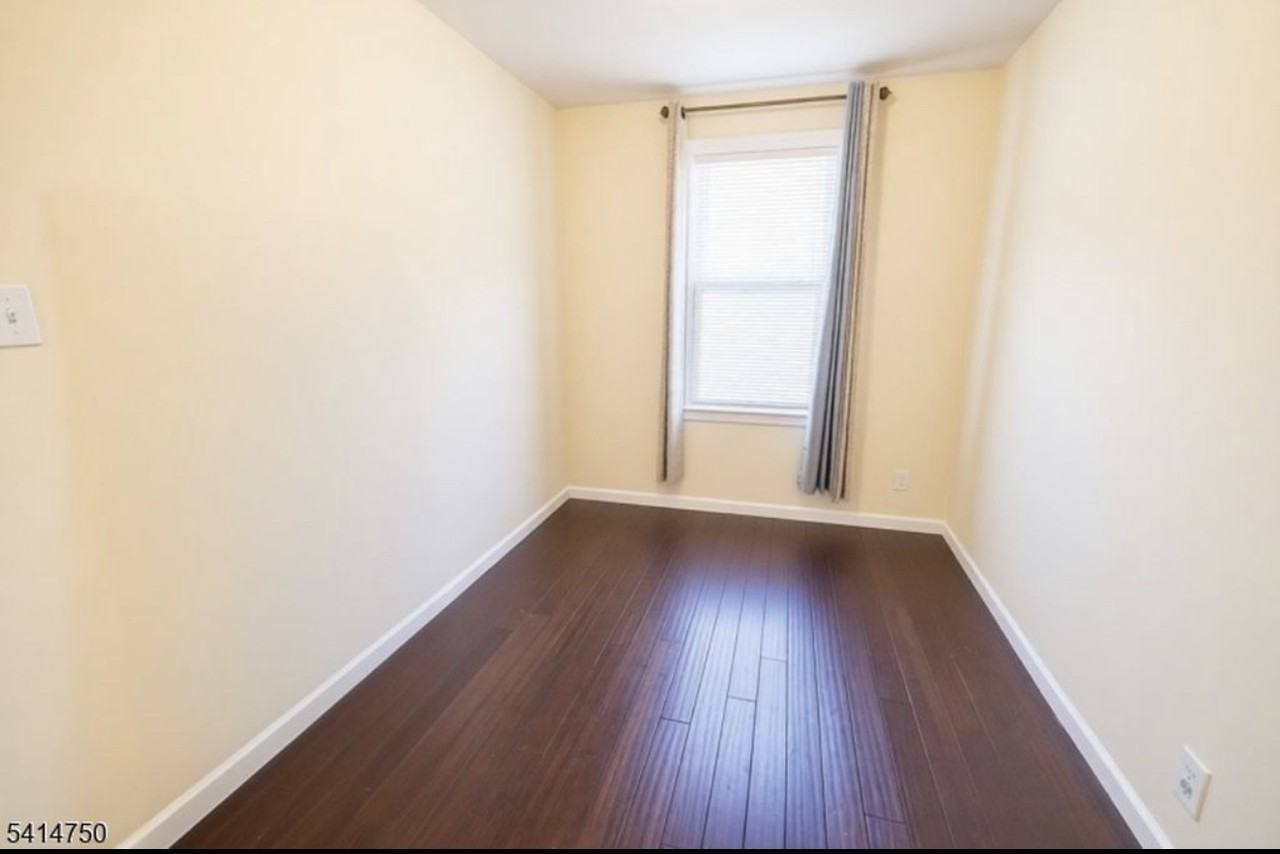 289 Rose St #1 - Photo 5 of 8