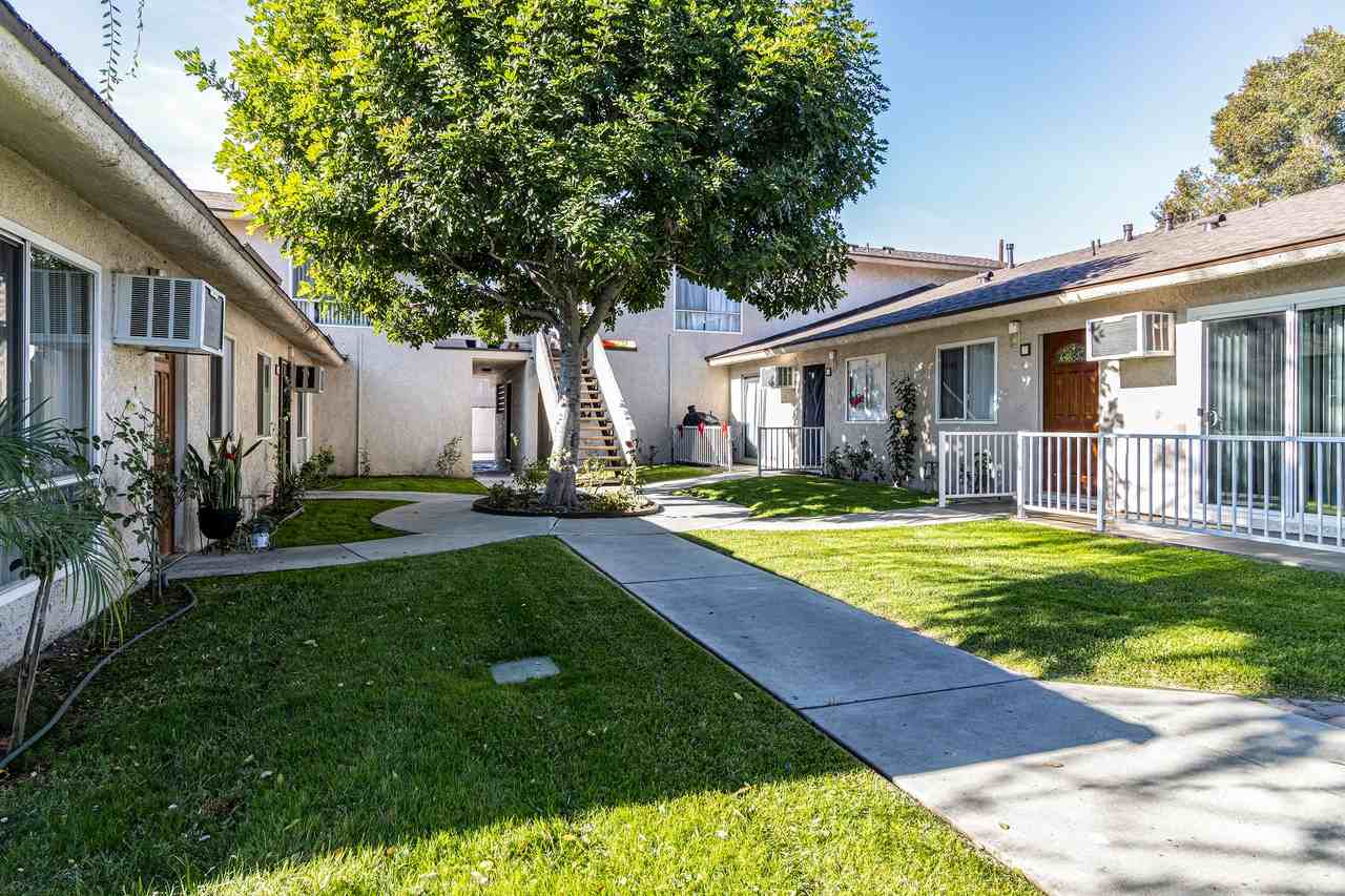 4040 Badillo Cir #64
