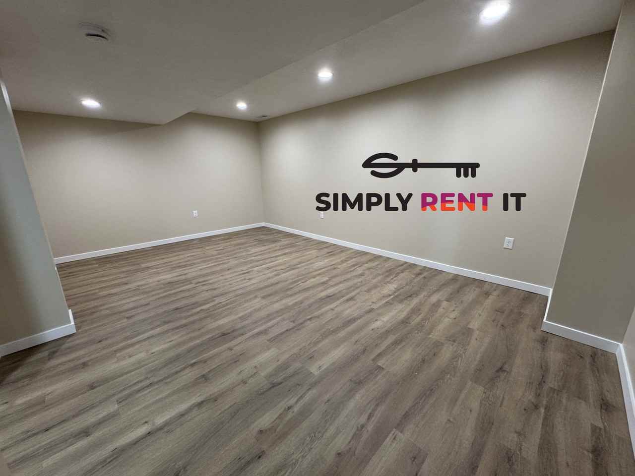 5504 Kansas Dr - Photo 3 of 13