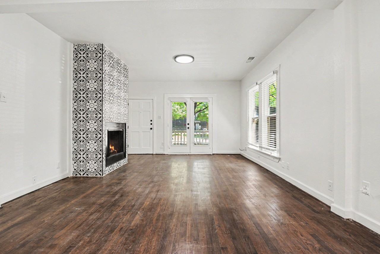 915 Annex Ave - Photo 4 of 19