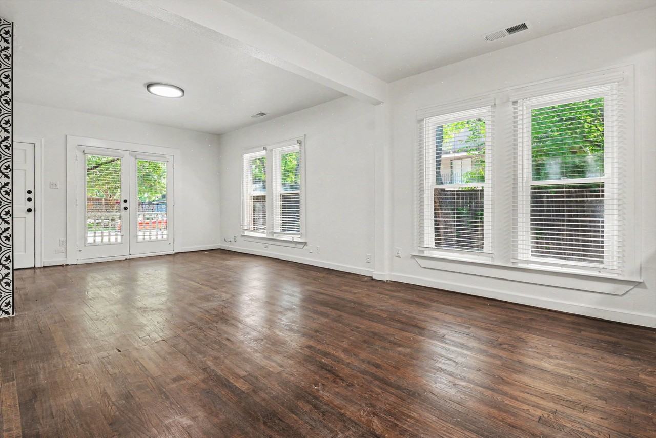 915 Annex Ave - Photo 5 of 19